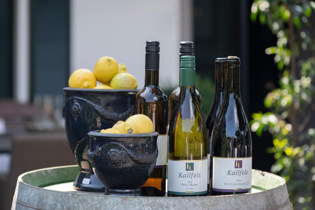 Wein Und Landhaus Kallfels Kröv Exteriör bild